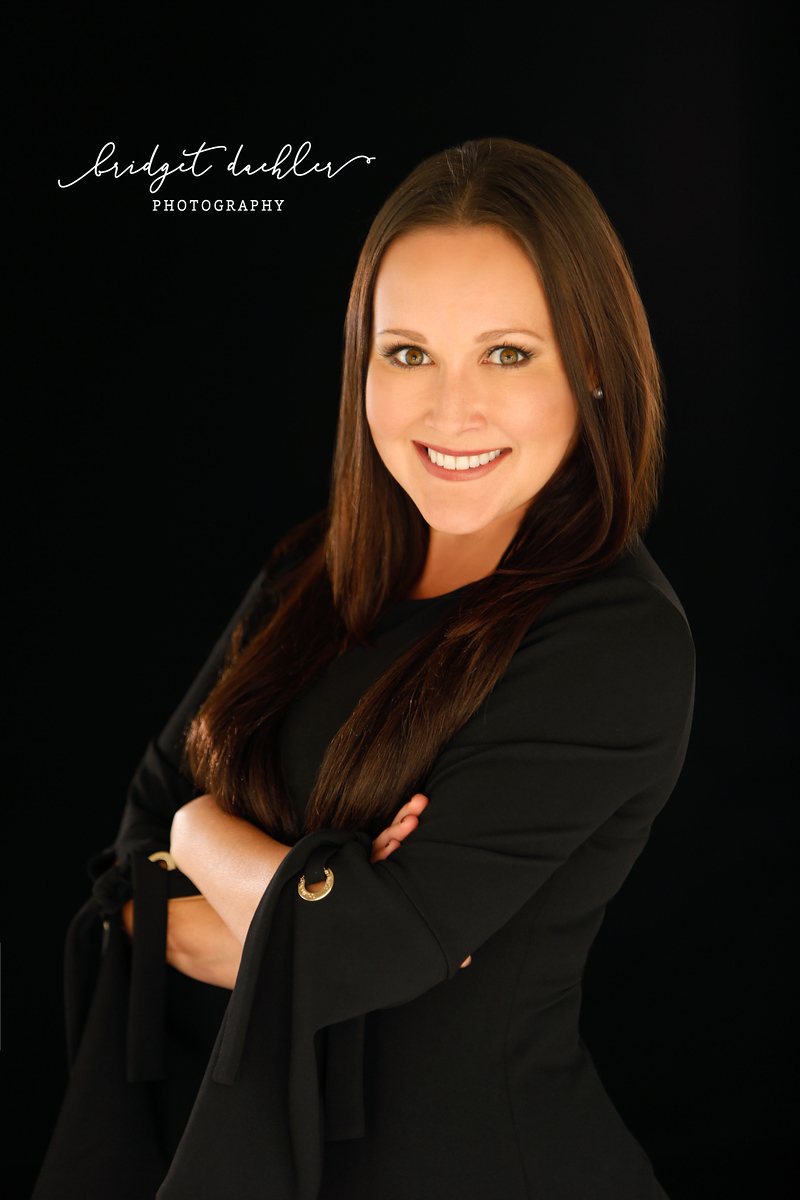 Editorial-style headshot with directional natural light in Austin, Texas (vertical frame 32, variation 4)