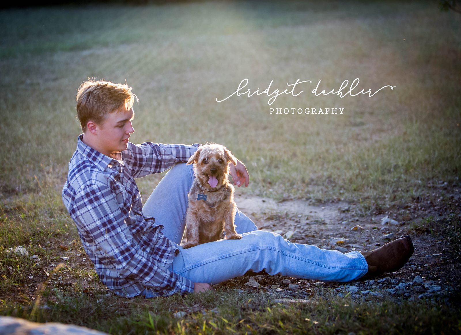 Downtown Austin senior portrait with soft urban light and natural posing (horizontal frame 23, variation 2)